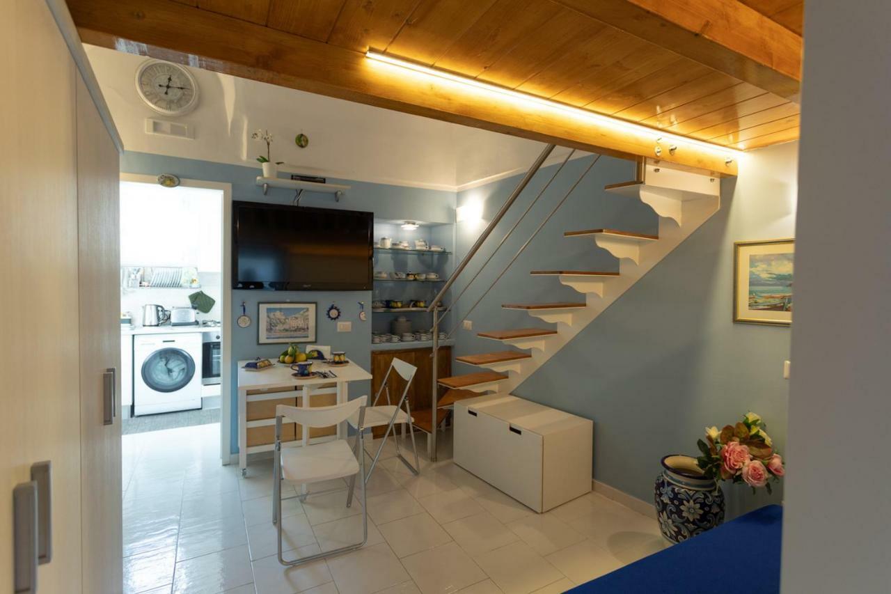 Casa Vacanze Freeholiday House Мінорі Екстер'єр фото