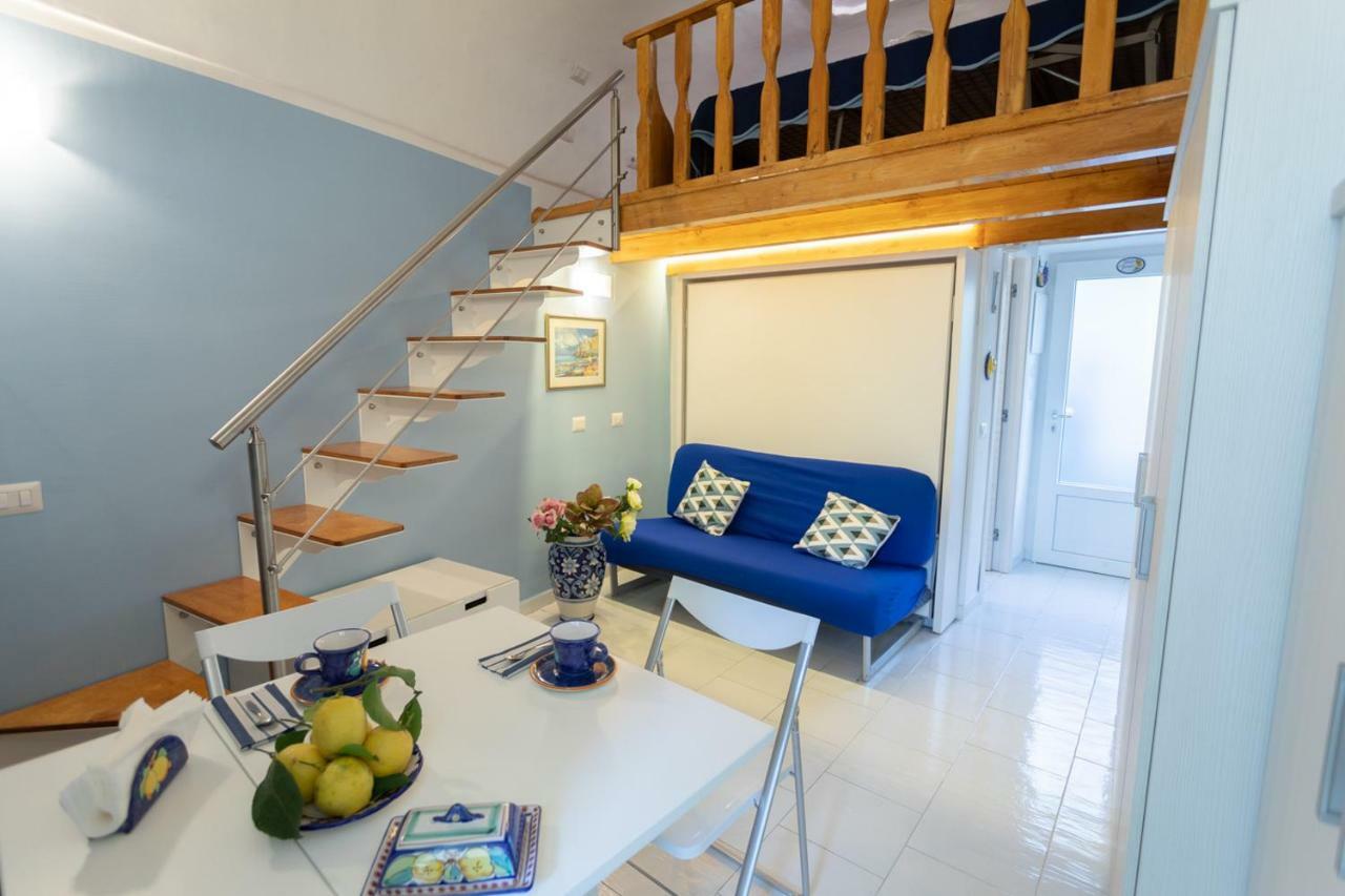 Casa Vacanze Freeholiday House Мінорі Екстер'єр фото