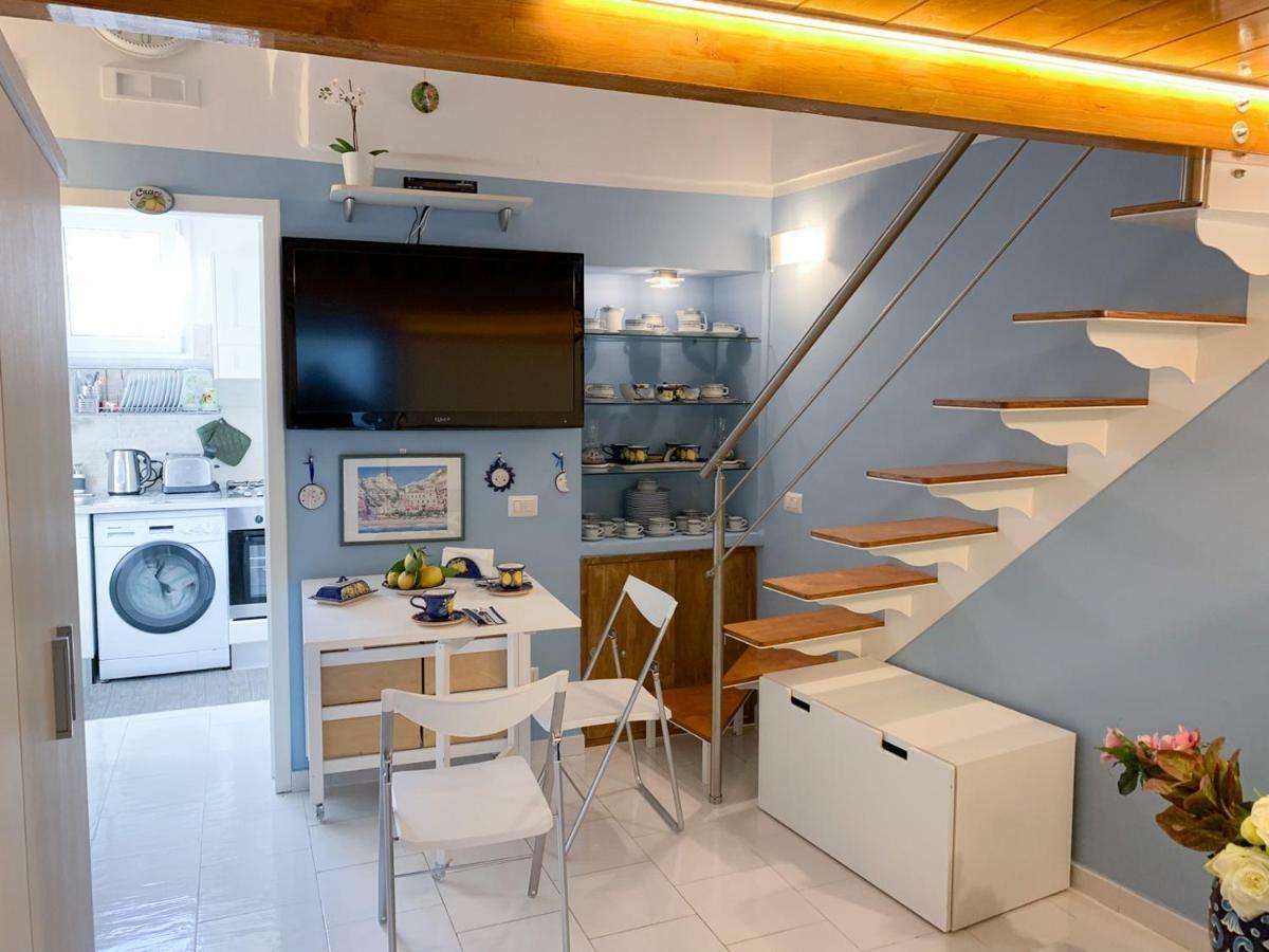 Casa Vacanze Freeholiday House Мінорі Екстер'єр фото