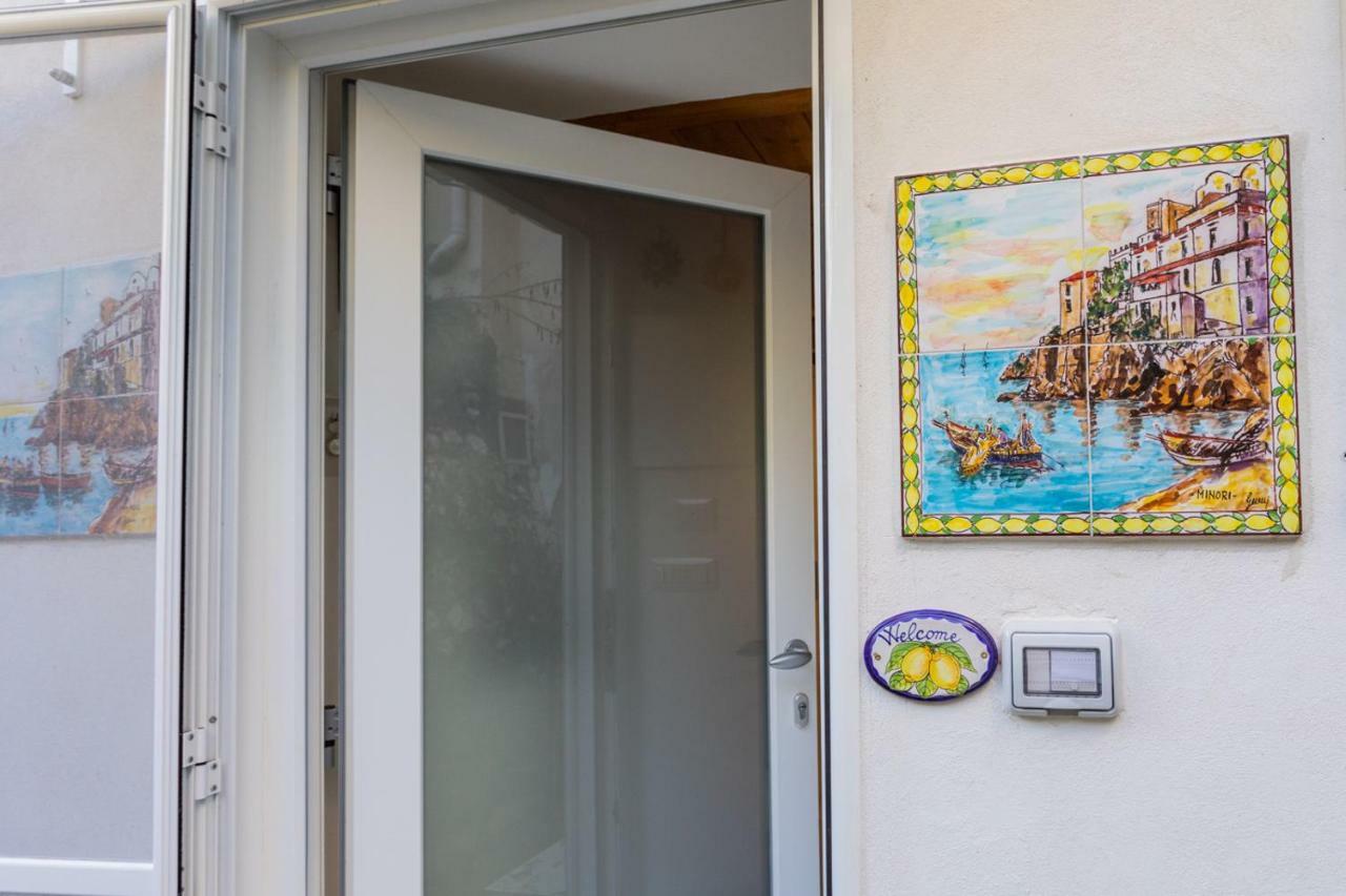 Casa Vacanze Freeholiday House Мінорі Екстер'єр фото