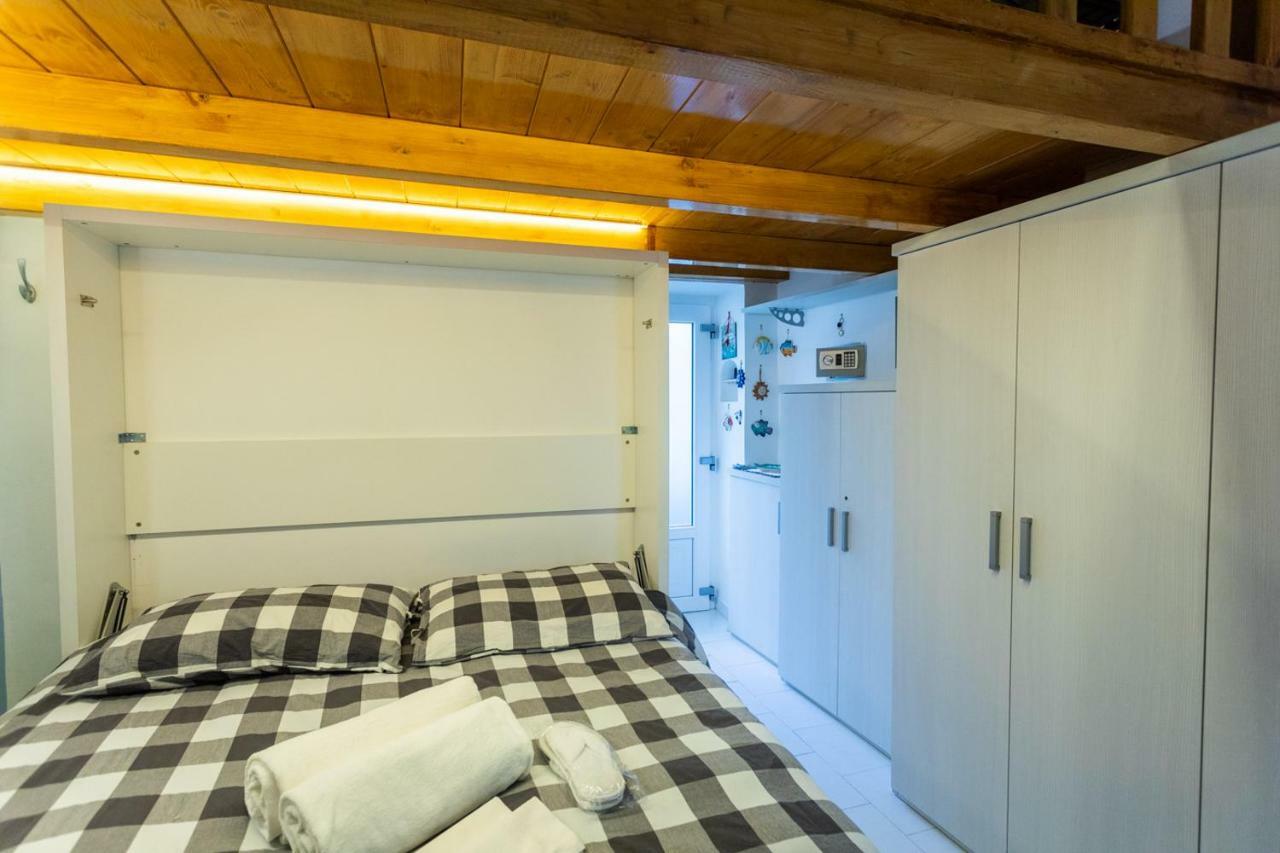 Casa Vacanze Freeholiday House Мінорі Екстер'єр фото